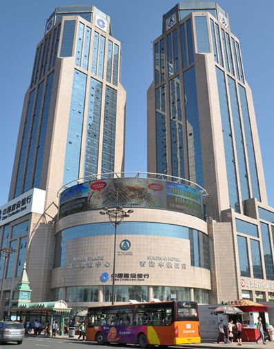 哈尔滨·华融饭店P16户外全彩LED显示屏